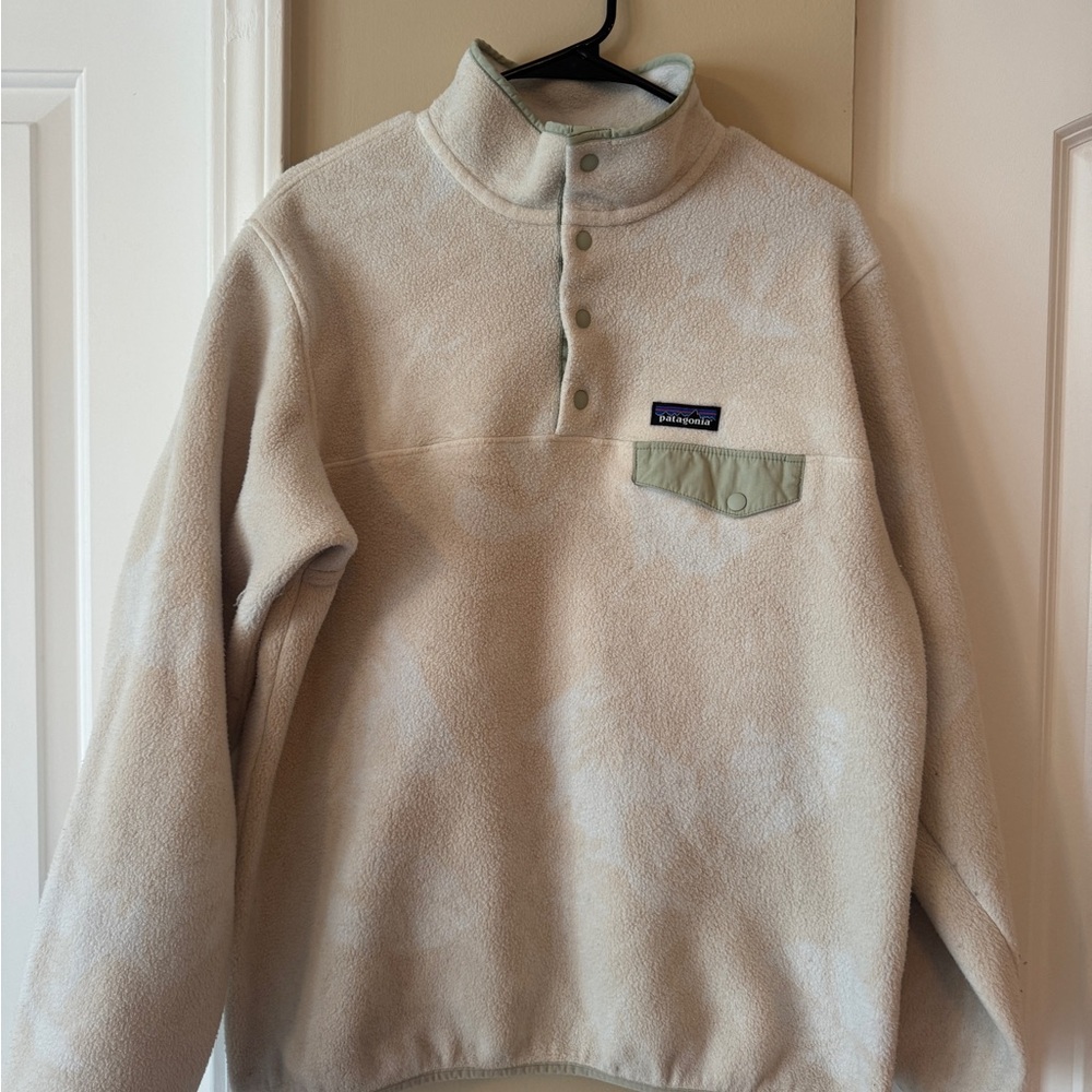 Patagonia Cream Fleece Sweater